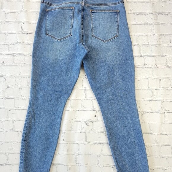 Gap Woman’s blue true skinny ankle jeans size 31 R - Picture 2 of 11